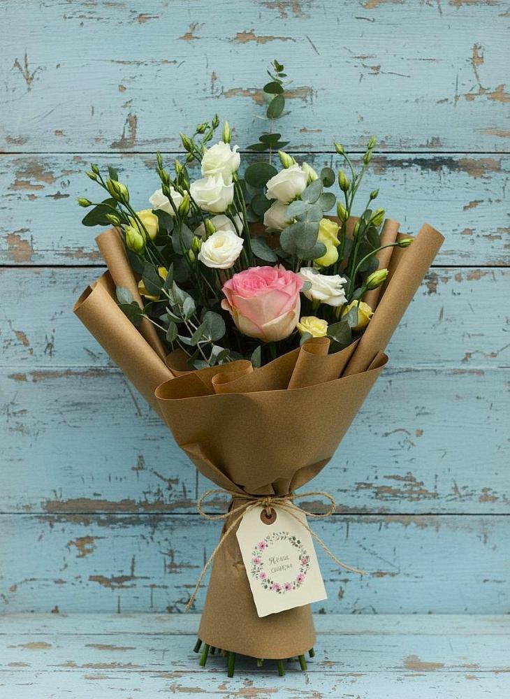 Букет цветов из: Розы и Лизиантусы в Тимохово