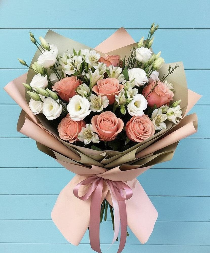 Букет цветов из: Розы, Альстромерии и Лизиантусы в Тимохово