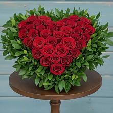 Цветочная композиция из Розы в виде сердца в Тимохово