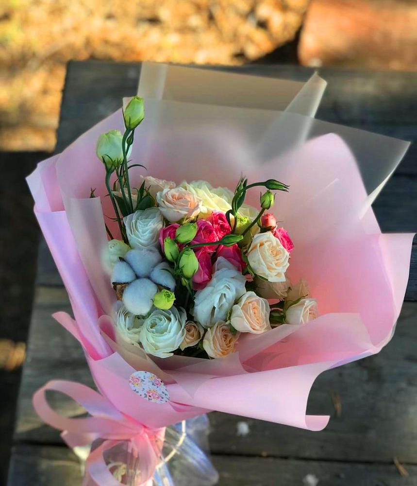 Букет цветов из: Розы и Лизиантусы в Тимохово