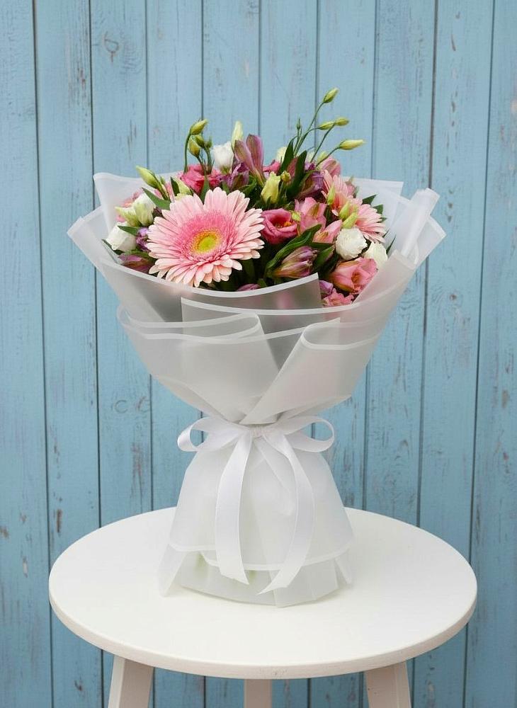 Букет цветов из: Герберы, Альстромерии и Лизиантусы в Тимохово