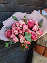 Букет розы в пальмах в Тимохово Букет цветов из: Розы в Тимохово
