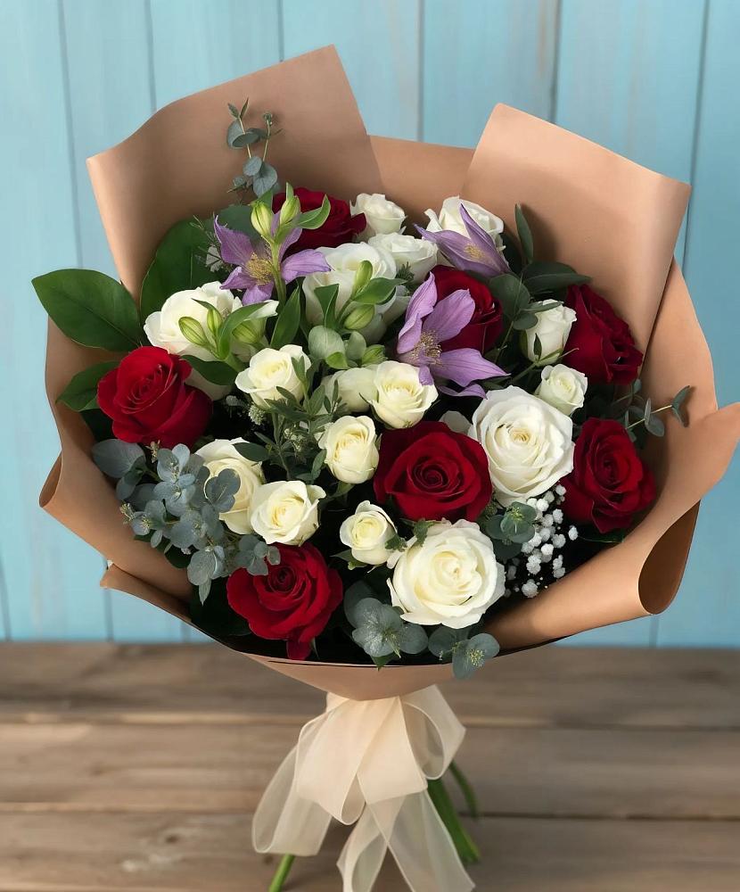 Букет цветов из: Розы и Альстромерии в Тимохово