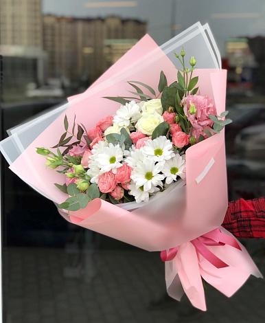 Букет цветов из: Розы, Лизиантусы и Хризантемы в Тимохово